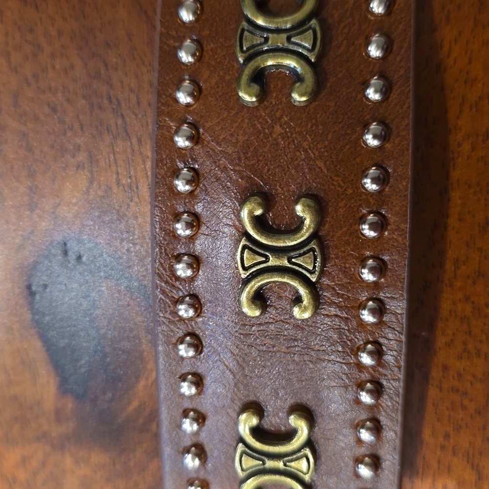 Chic Hair Clip/Barrette with Iconic Logo - Picture 2 of 5
